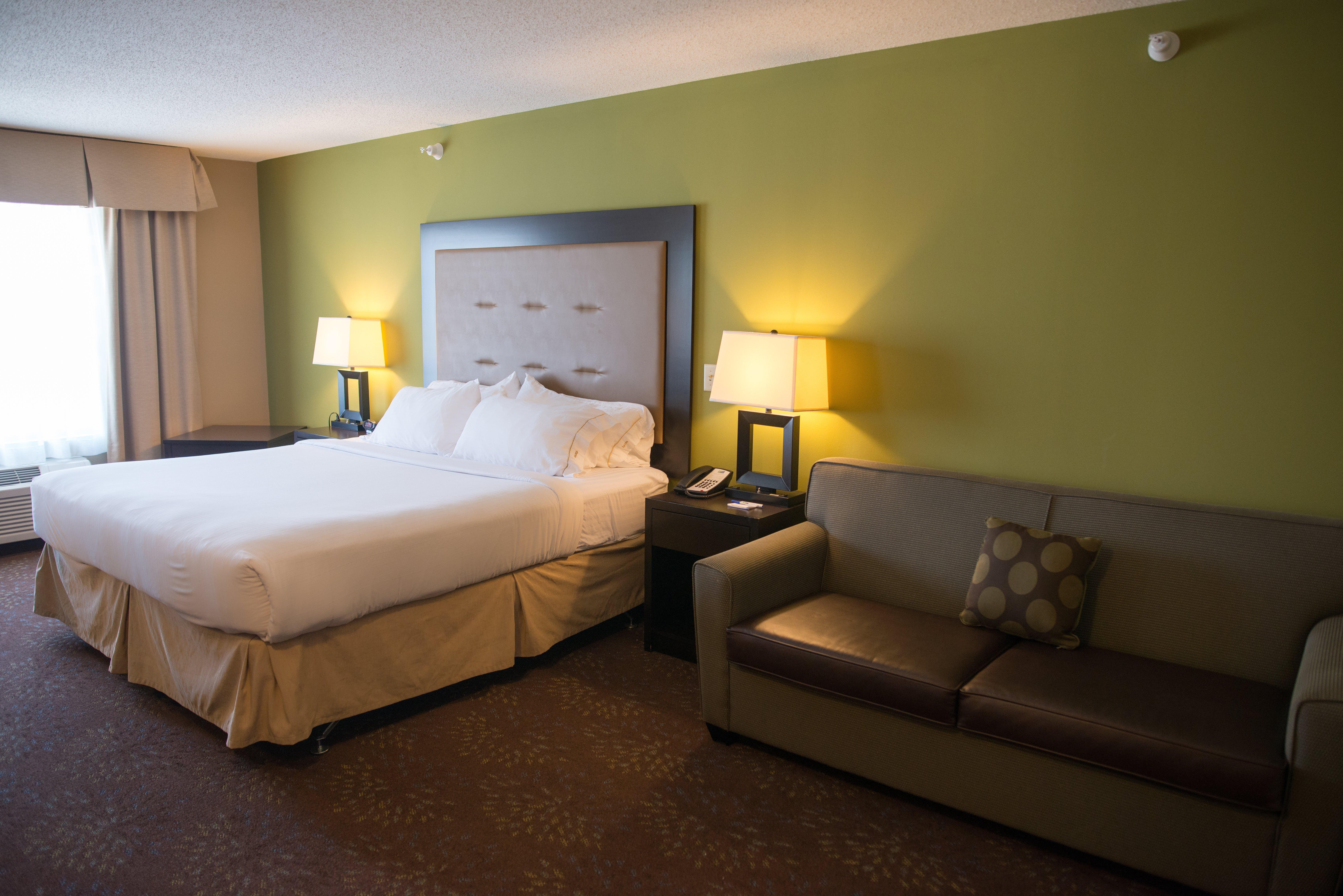 Holiday Inn Express & Suites Northwood By Ihg Silver Lake Экстерьер фото