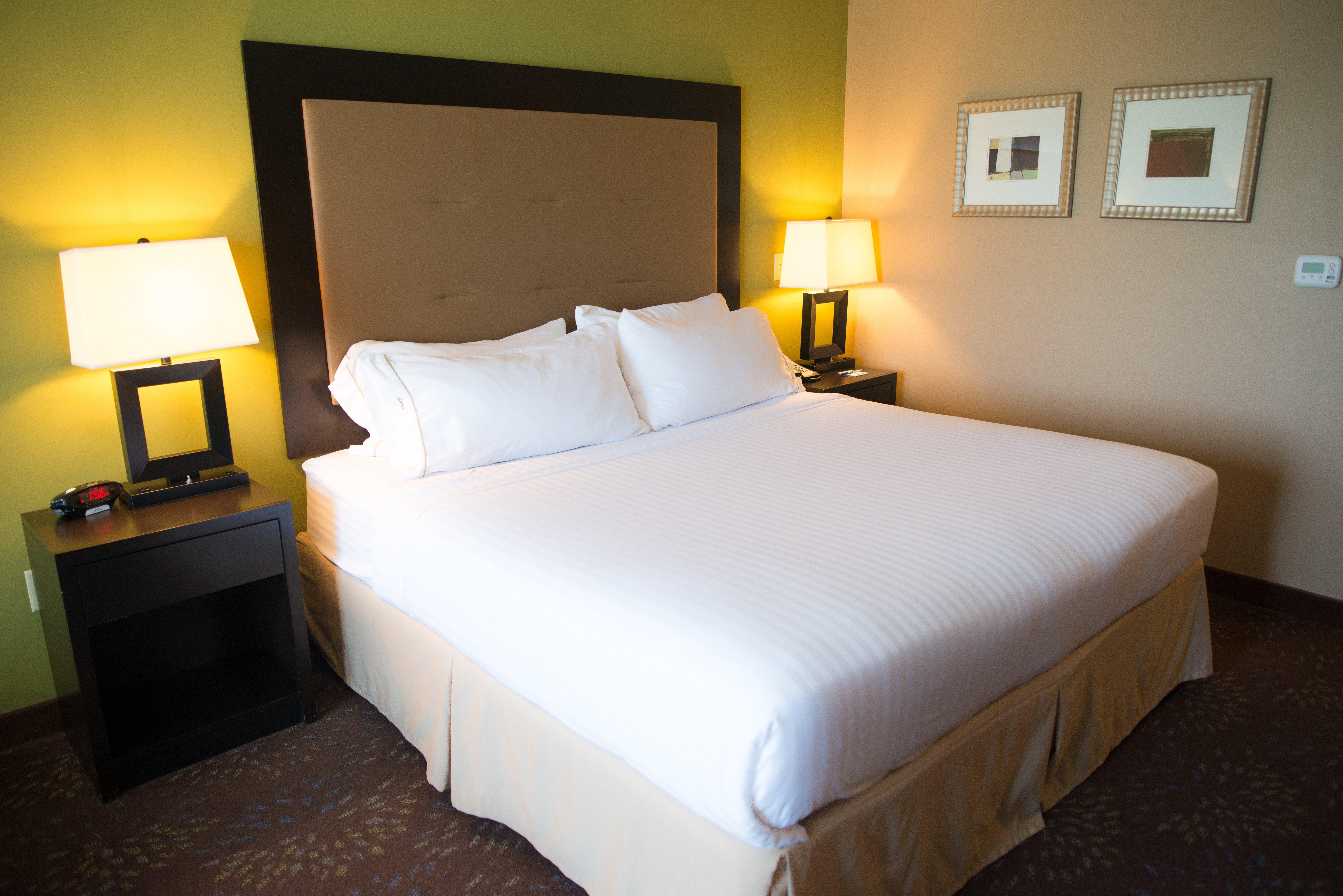 Holiday Inn Express & Suites Northwood By Ihg Silver Lake Экстерьер фото