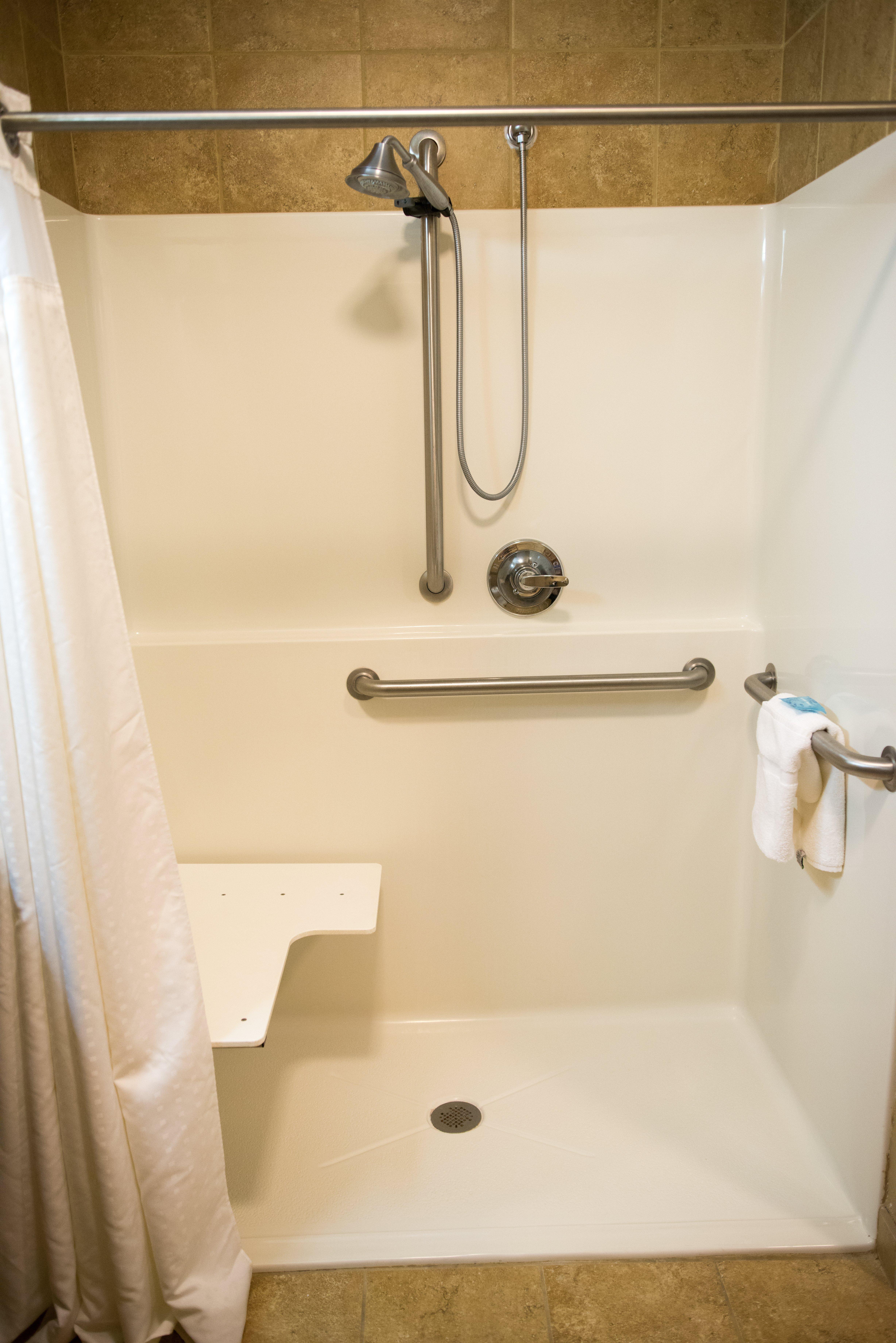 Holiday Inn Express & Suites Northwood By Ihg Silver Lake Экстерьер фото