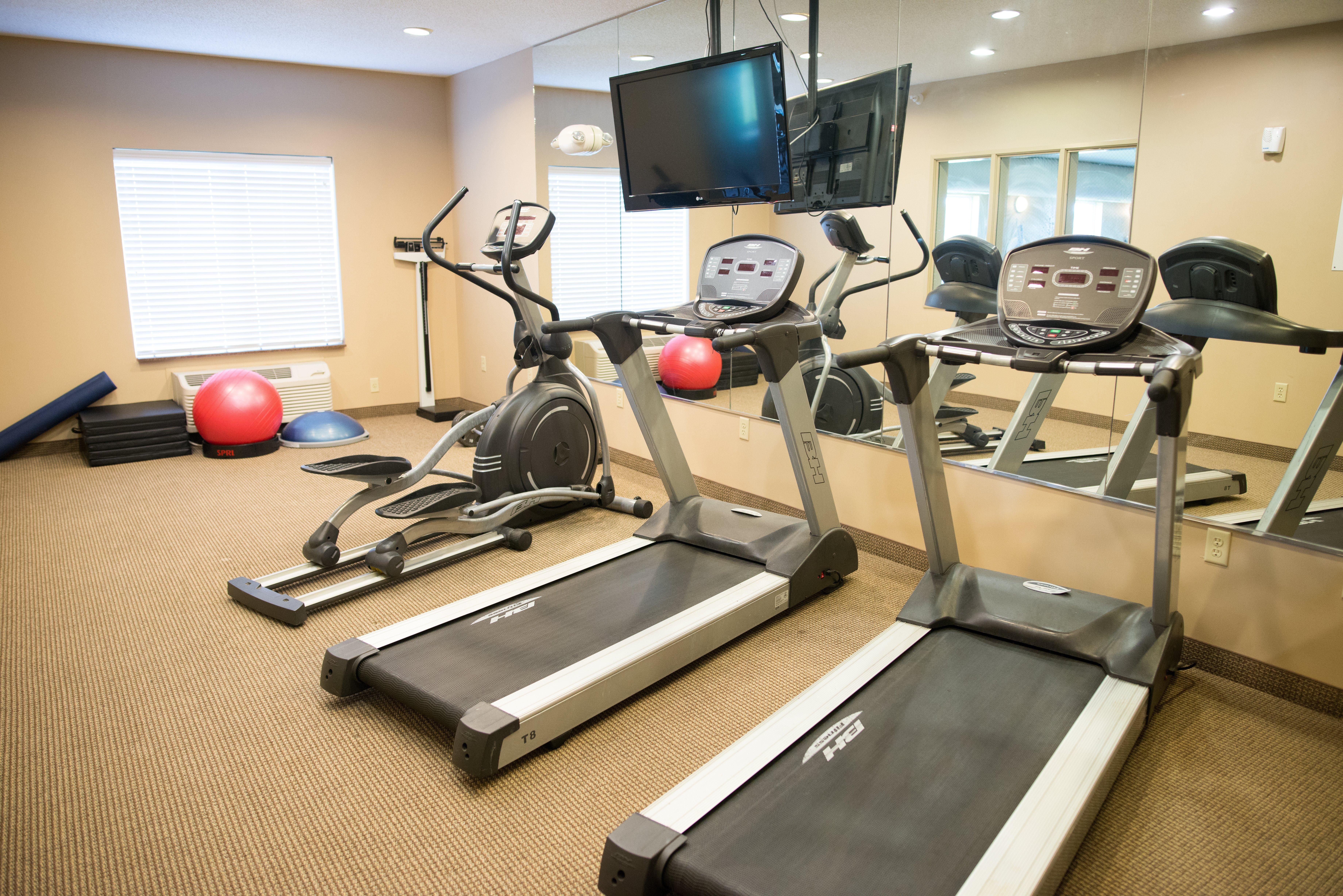 Holiday Inn Express & Suites Northwood By Ihg Silver Lake Экстерьер фото